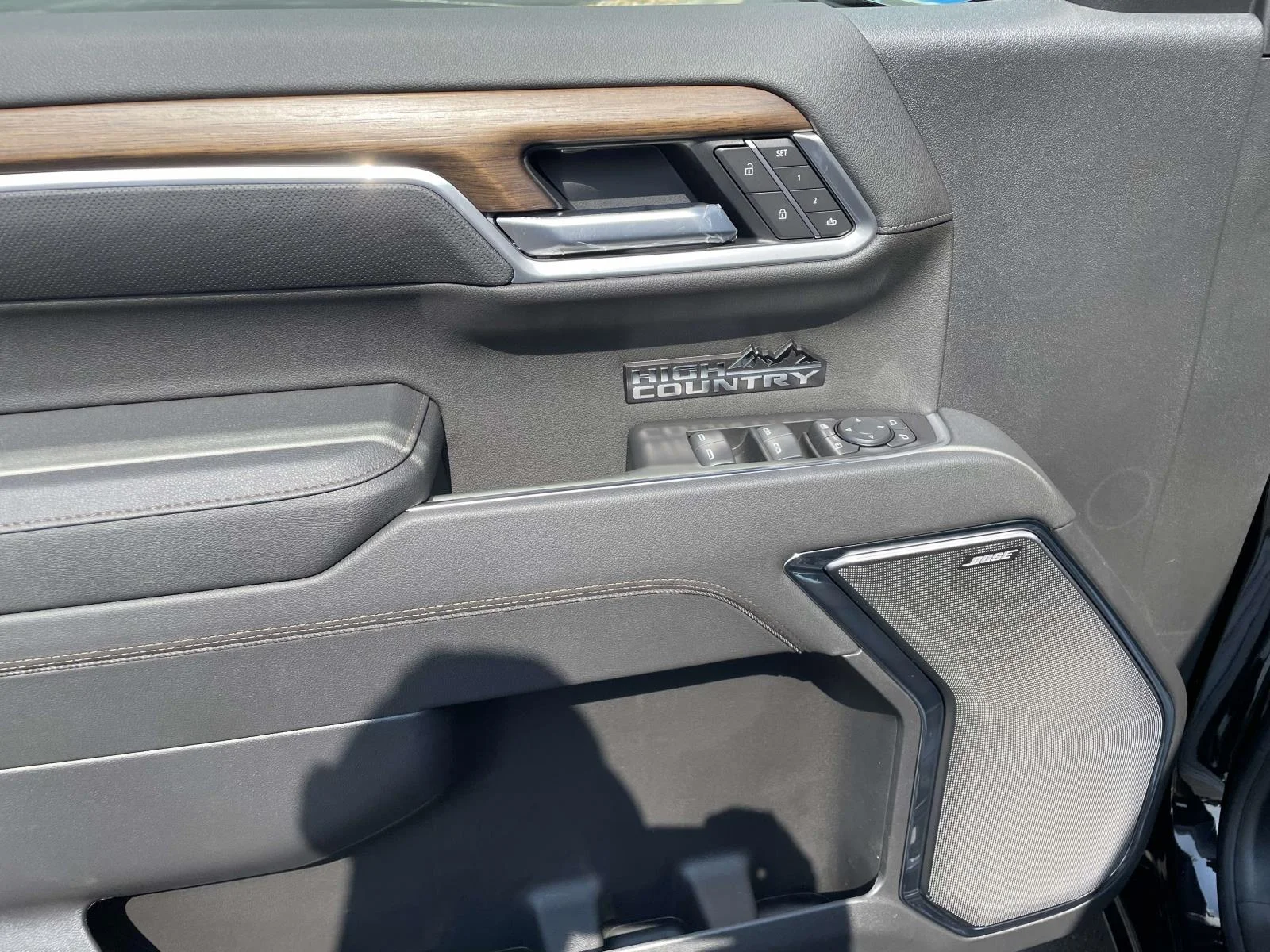 New 2026 Black Chevrolet High Country image 17