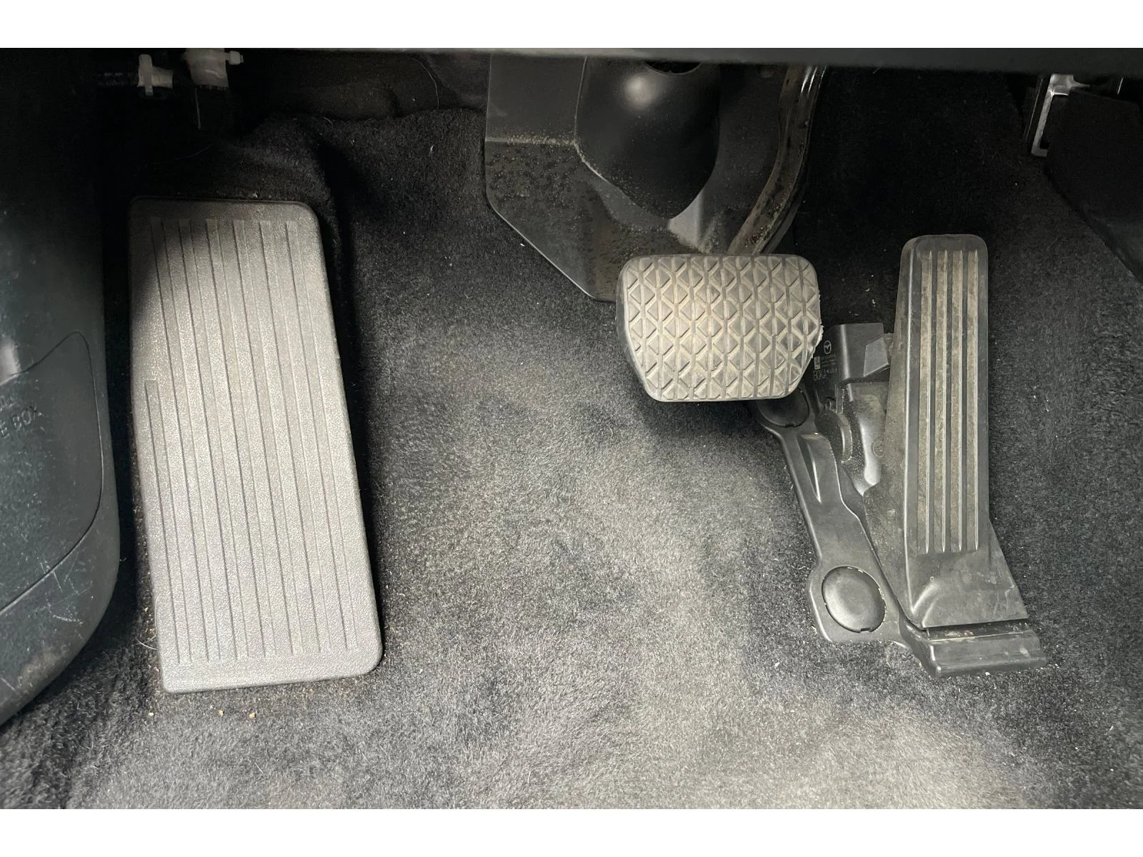 Used 2023 SNOWFLAKE WHITE P Mazda 2.5 S Select Package image 42