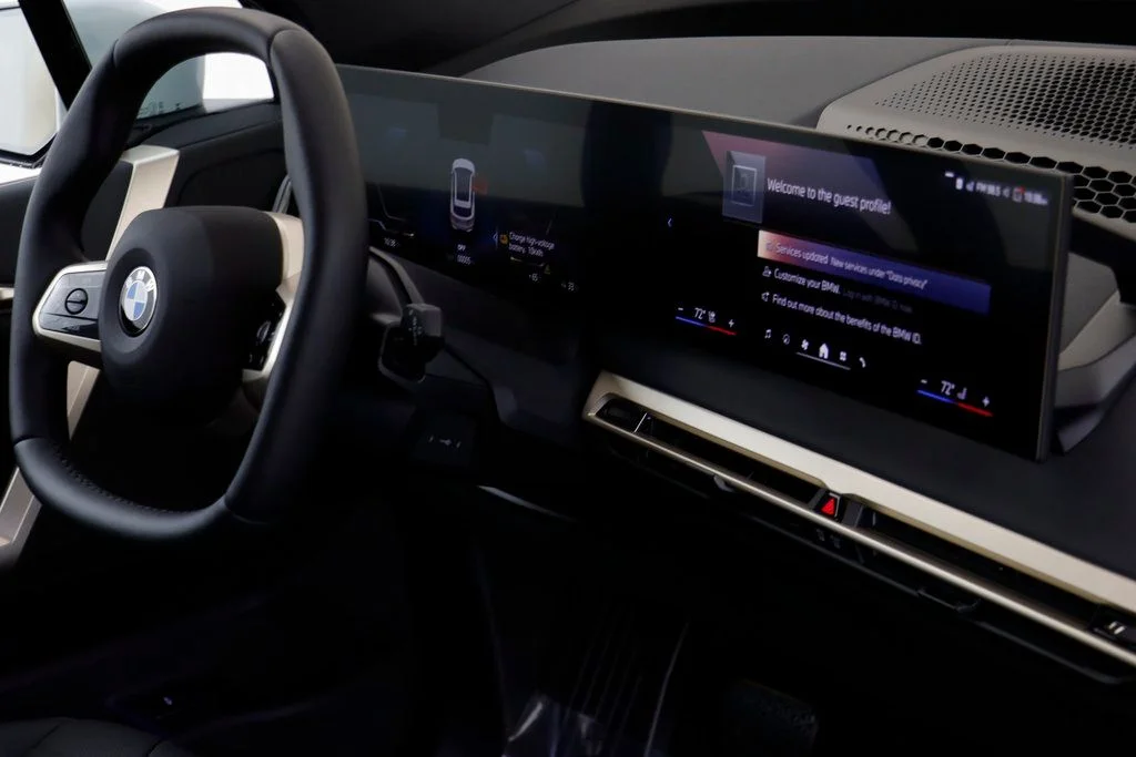 2026 BMW iX 45 - Photo 23