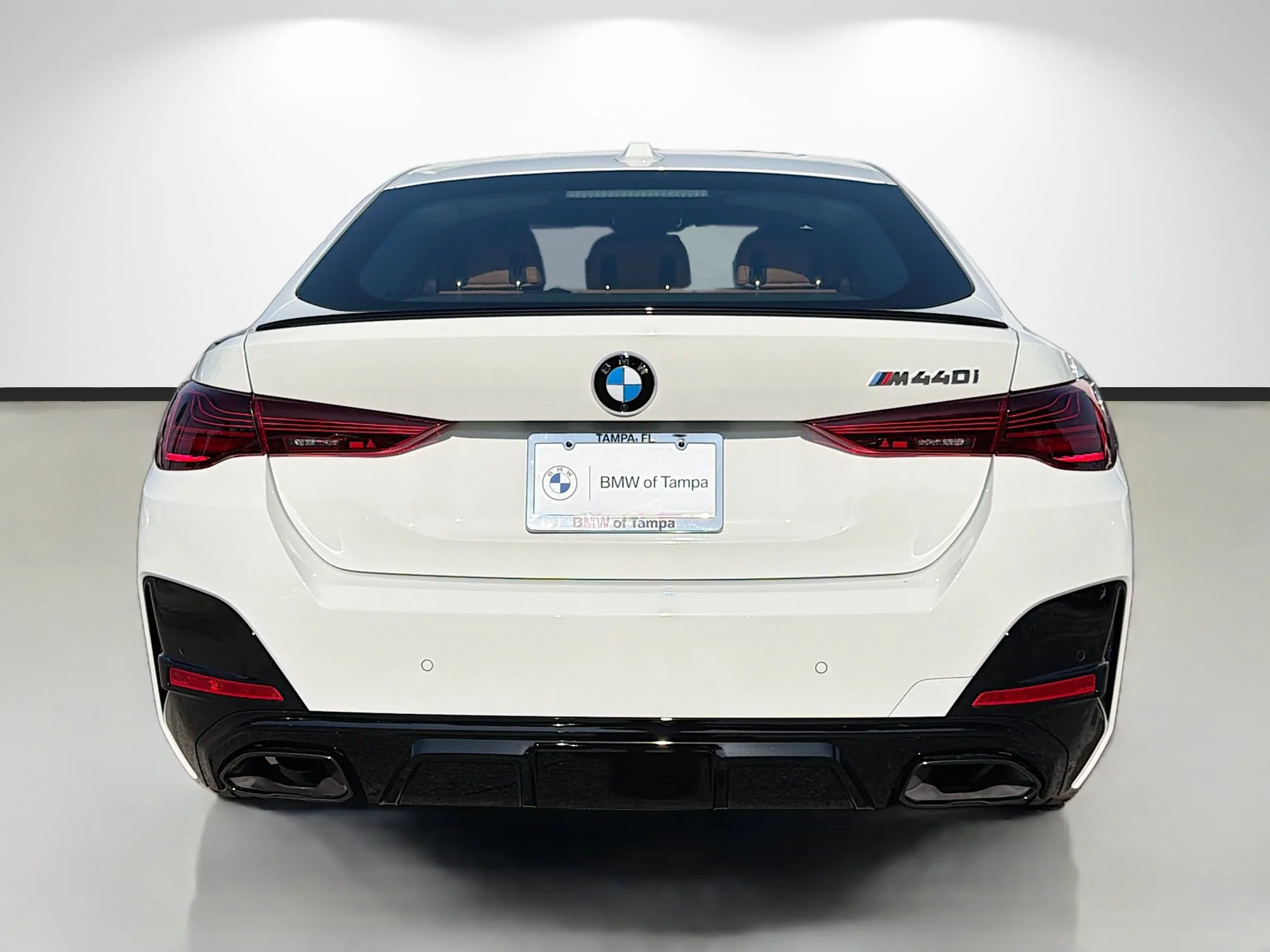 New 2026 Alpine White BMW M440i image 4