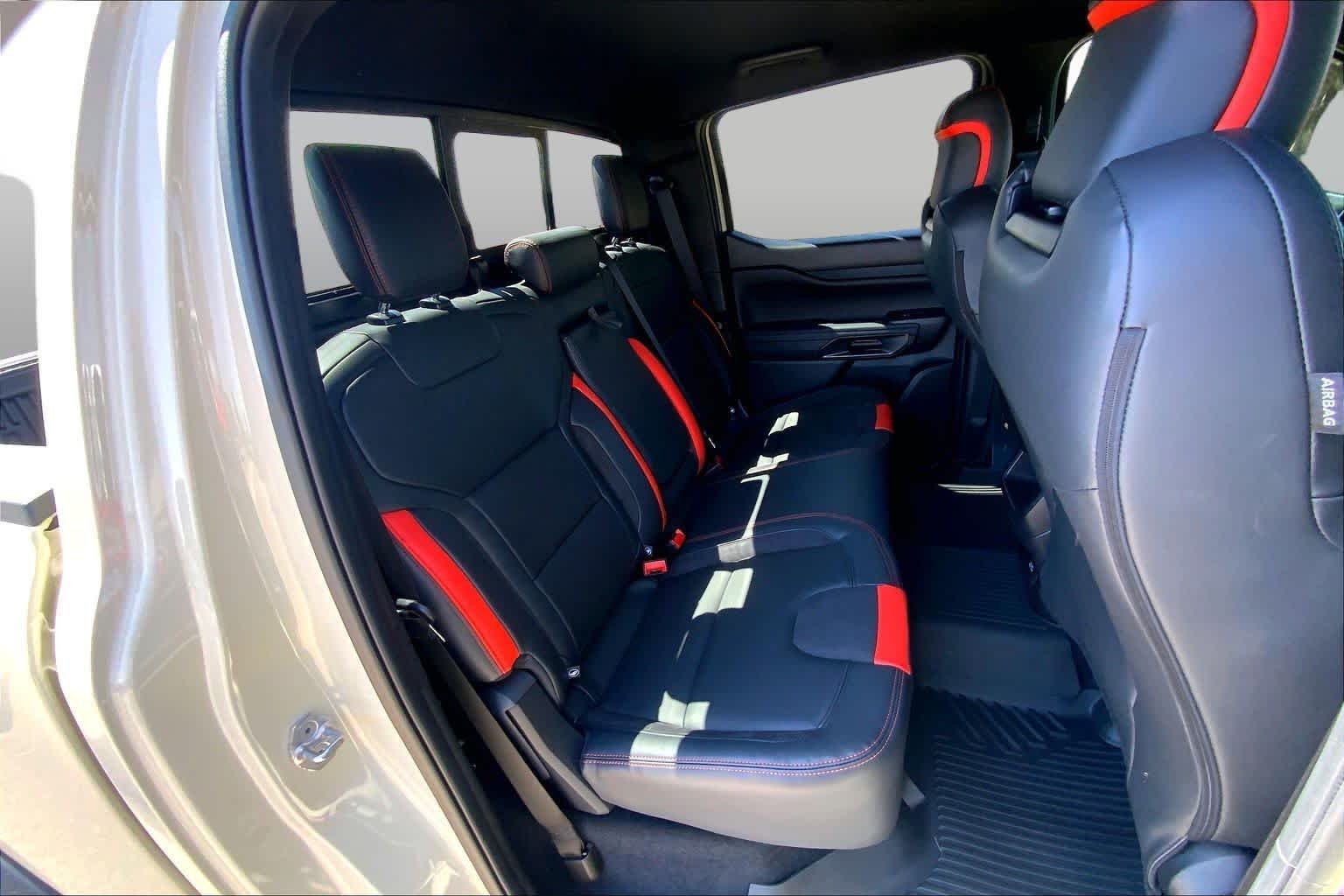 Used 2025 Desert Sand Ford Raptor image 20