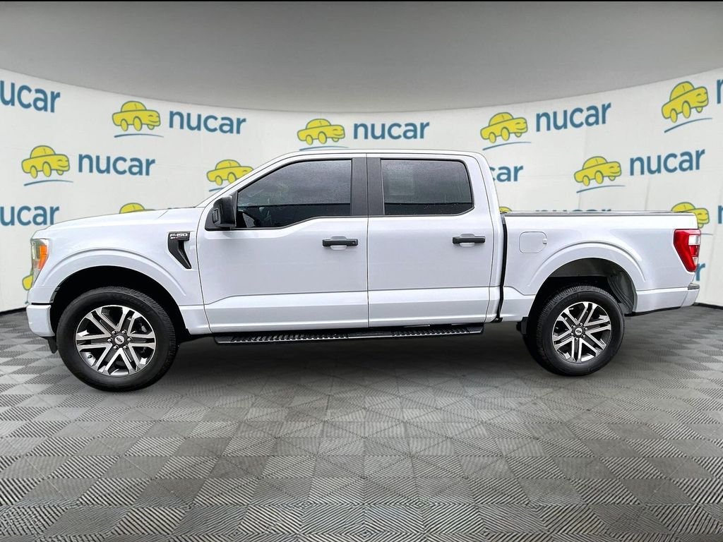 Used 2022 White Ford XL image 4