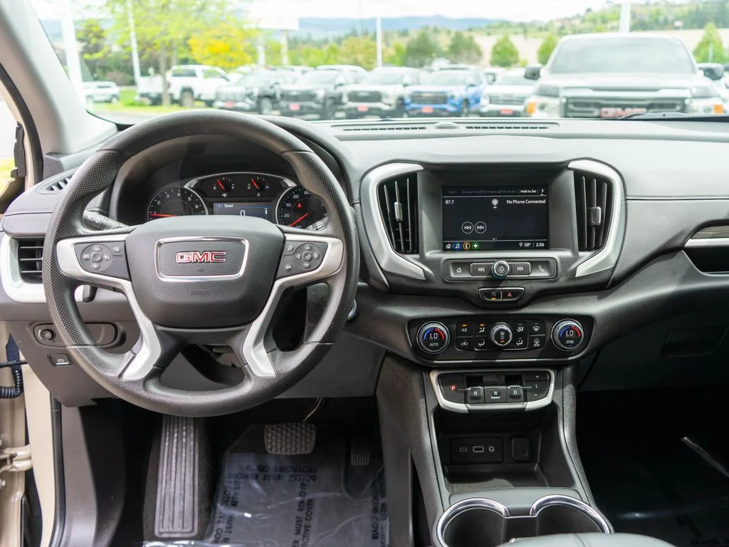 Used 2023 Beige GMC SLE image 13