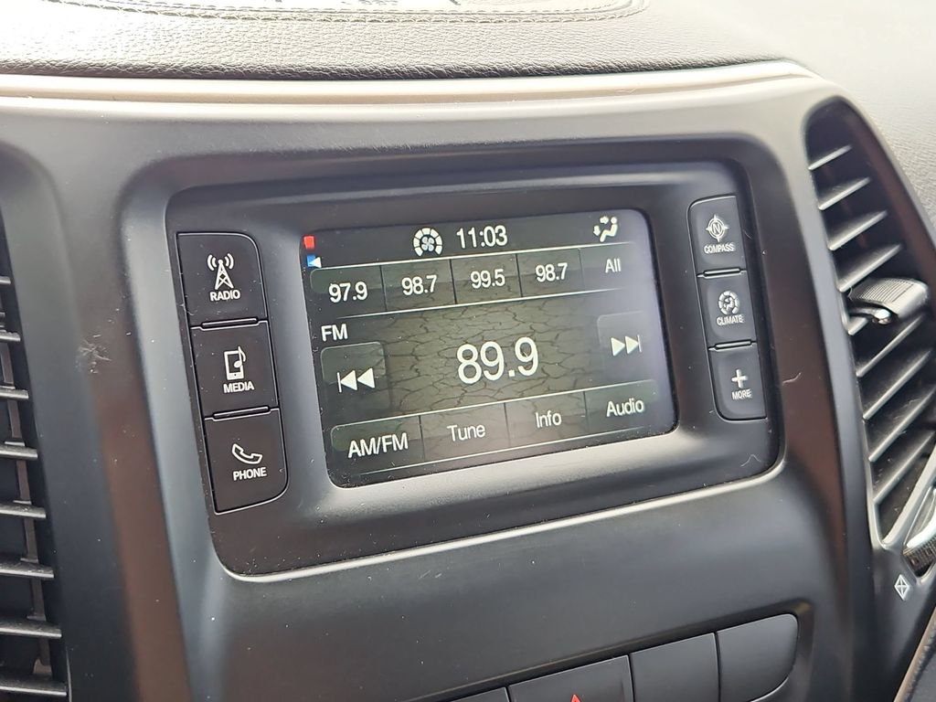 Used 2014 Billet Silver Metallic Jeep Latitude image 22