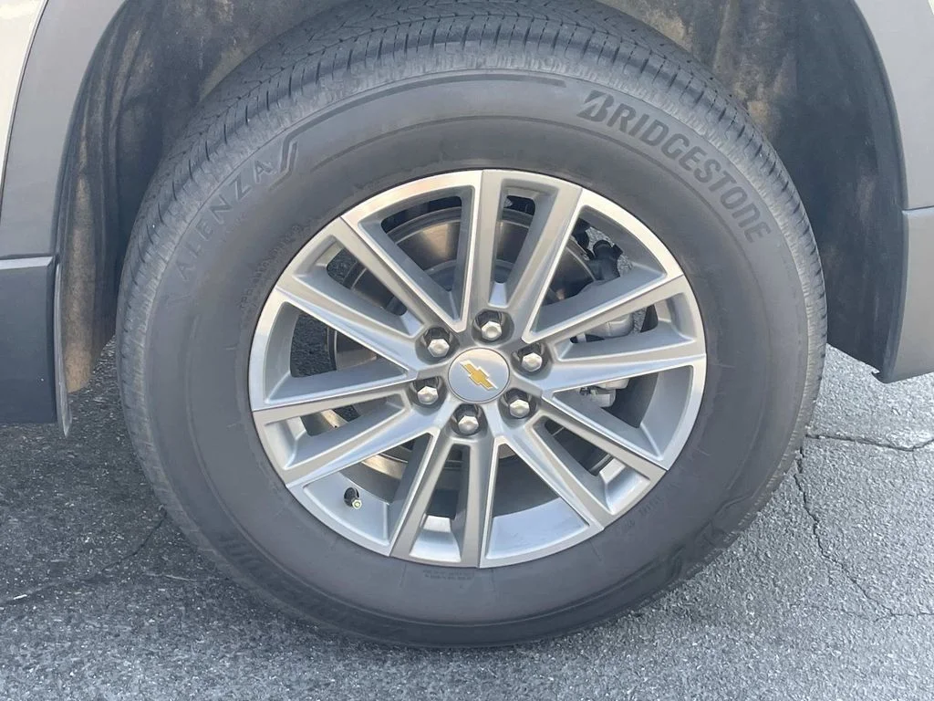 Used 2023 Gray Chevrolet LT image 13