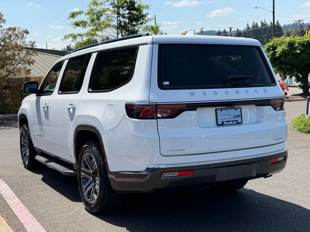 Used 2022 Bright White Clearcoat Jeep Series III image 5