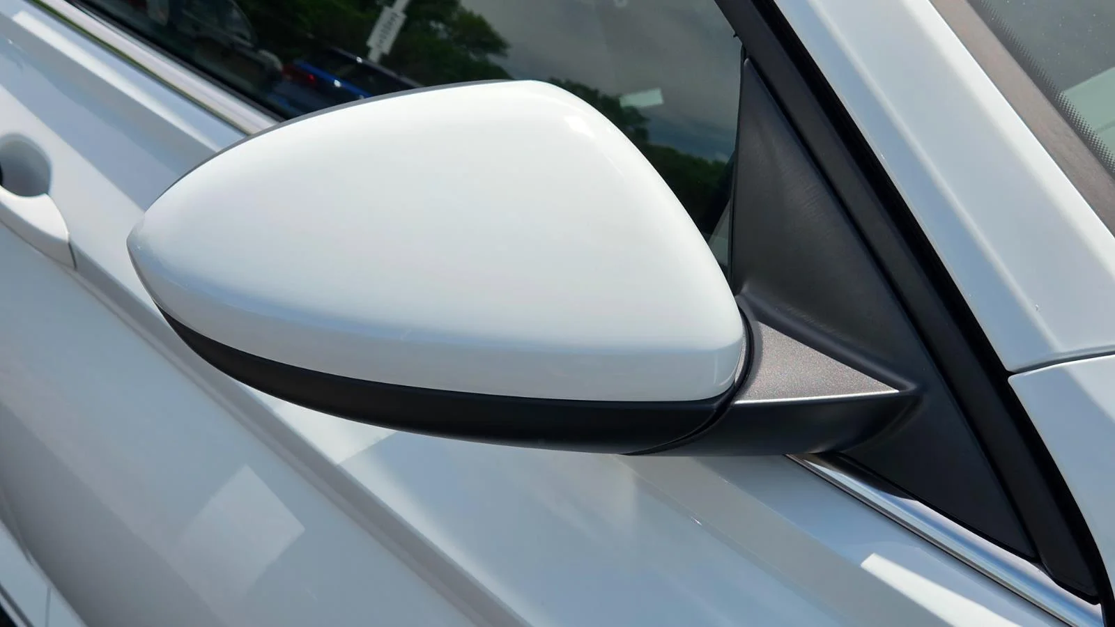 New 2026 Pure White Volkswagen S image 15