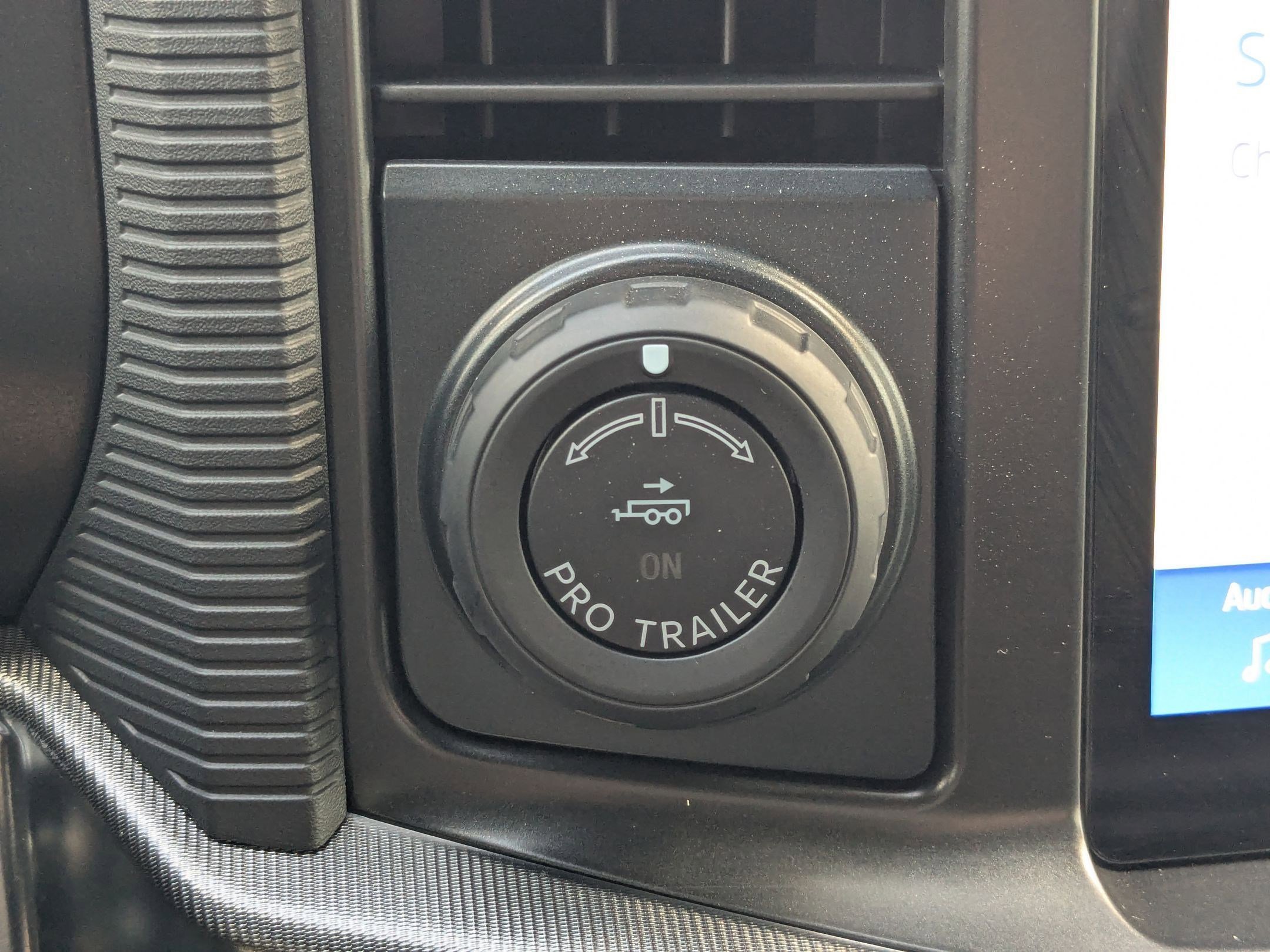 Used 2026 White Ford Platinum image 18