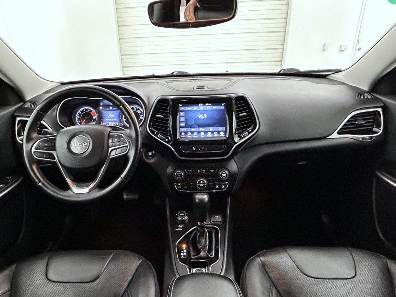Used 2019 Black Jeep Limited image 13
