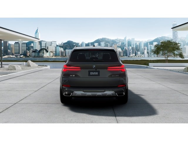 New 2026 Dravit Grey Metallic BMW sDrive40i image 5