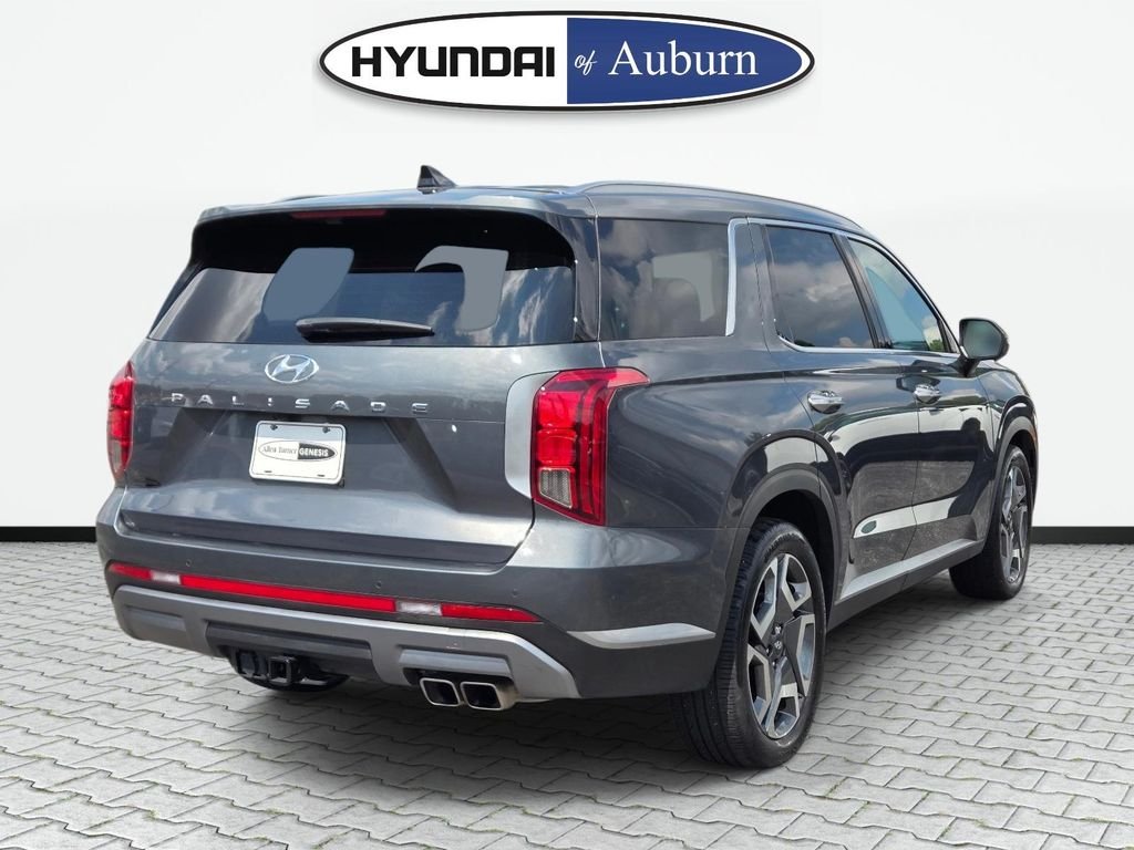 Certified Used 2025 Gray Hyundai SEL Premium image 5