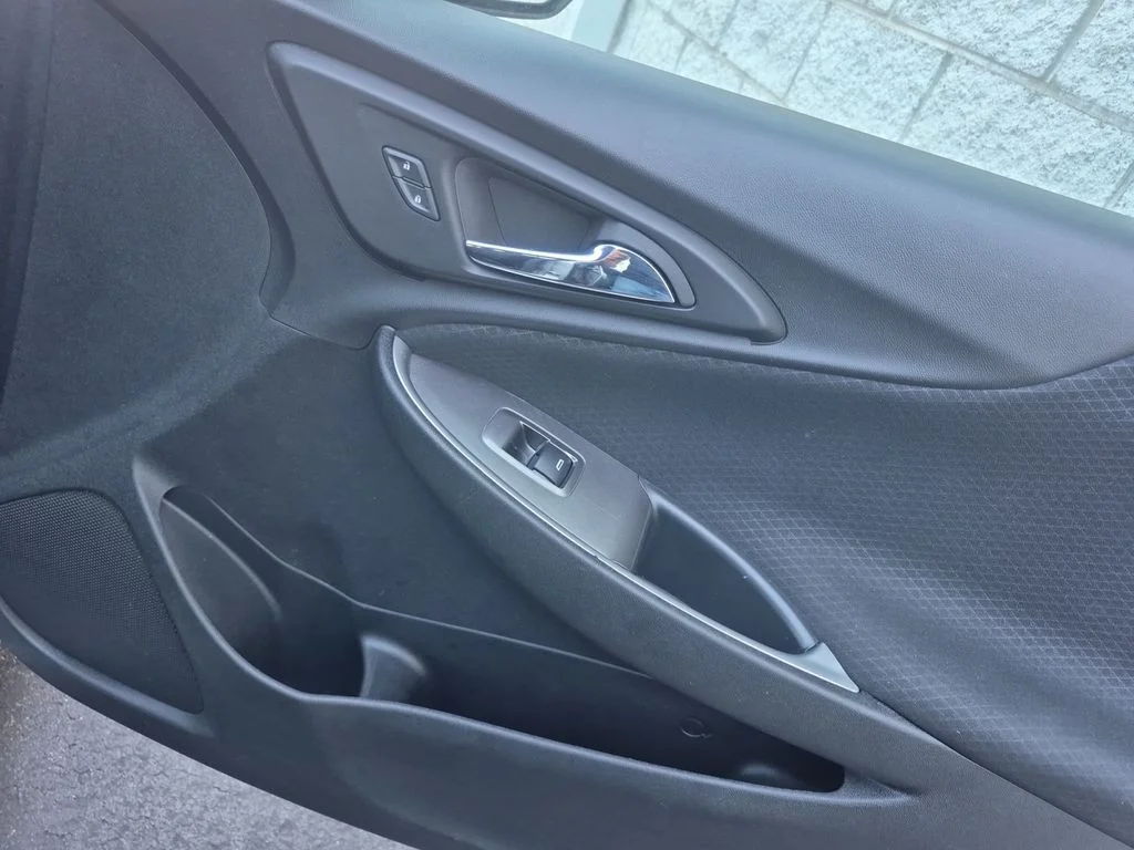 Used 2023 Sterling Gray Metallic Chevrolet LT image 21
