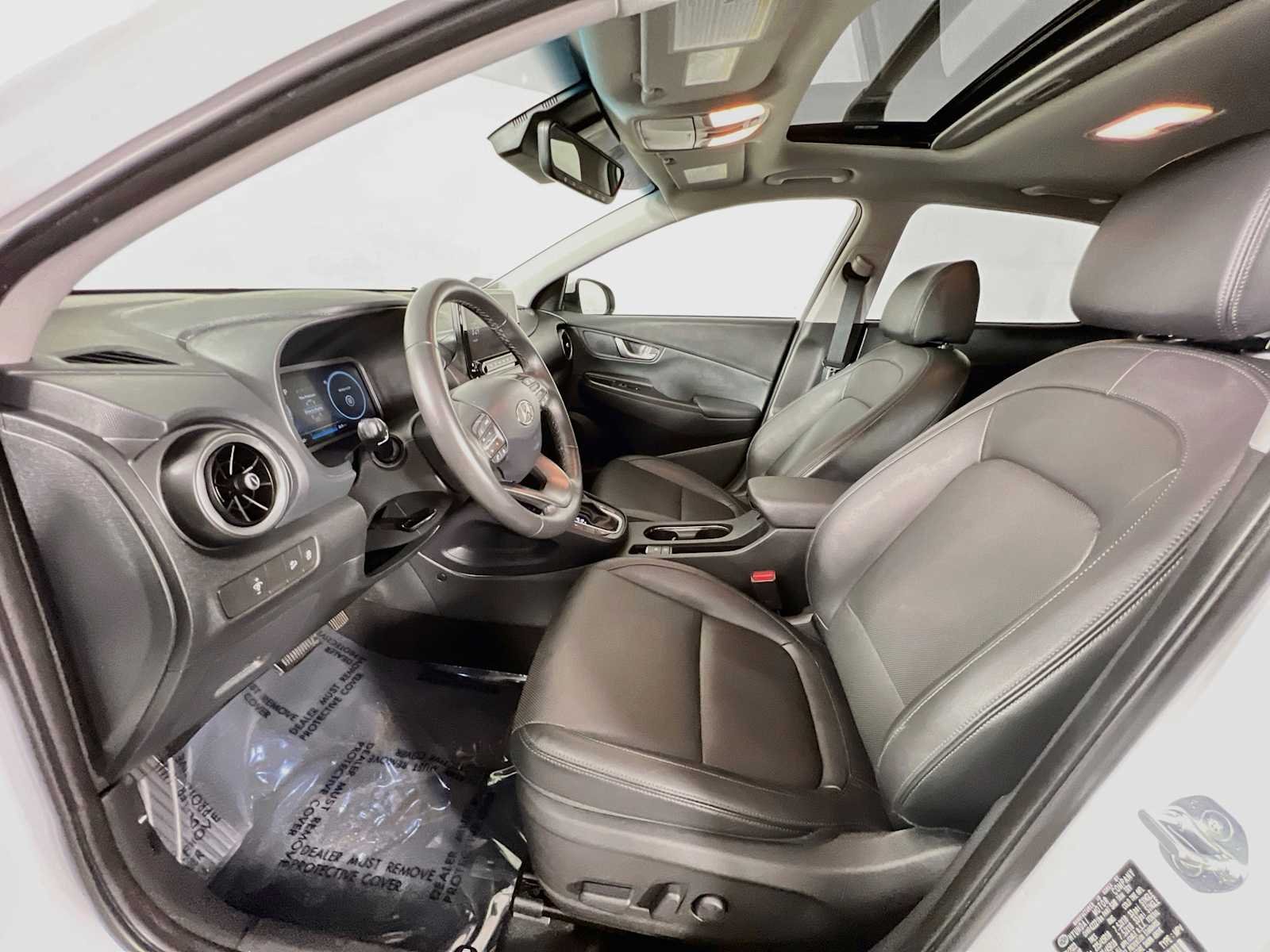 Used 2023 Lunar White Hyundai Limited image 22