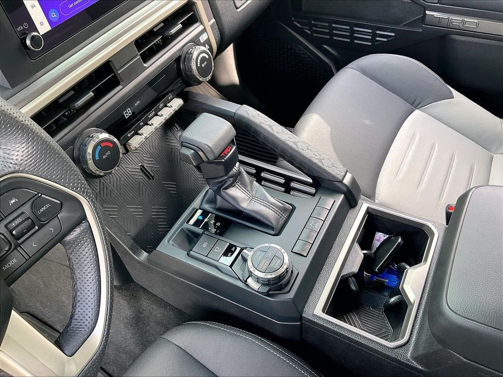 2025 Toyota Tacoma TRD Off Road - Photo 19