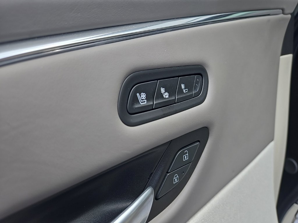 Used 2024 Black Cadillac Sport Platinum image 15