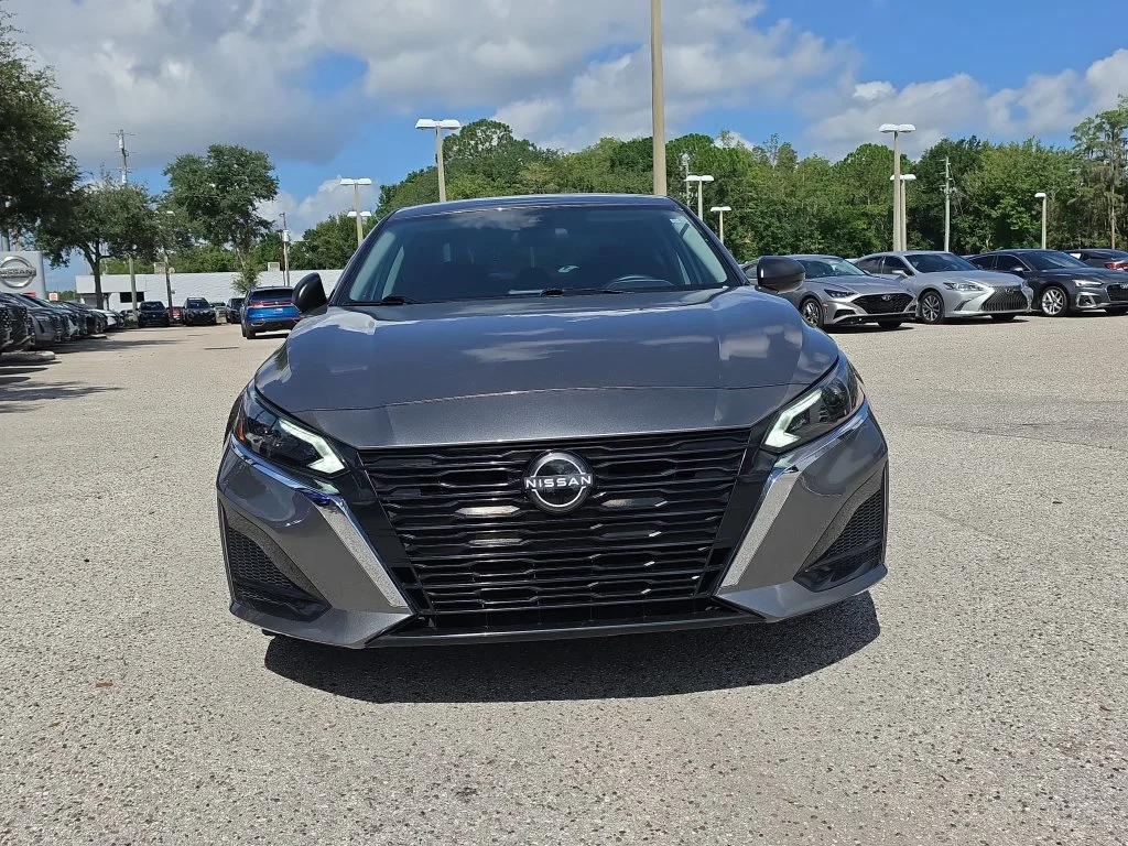 Used 2025 Gray Nissan 2.5 S image 3