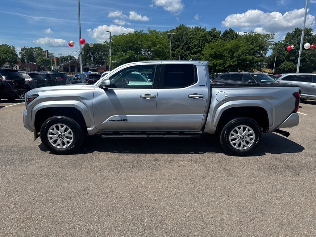 Used 2025 Silver Toyota SR5 image 4