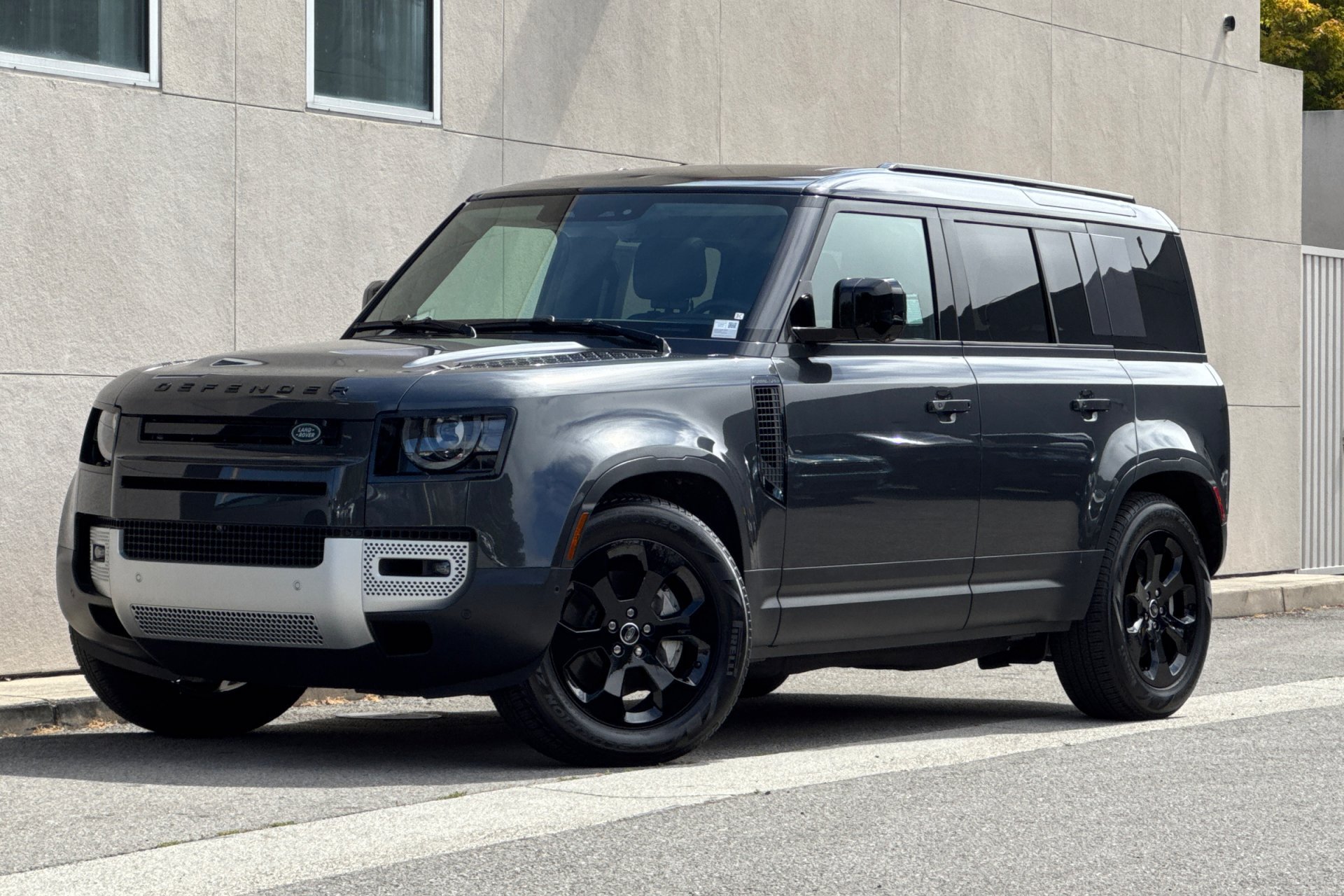 2025 Land Rover Defender