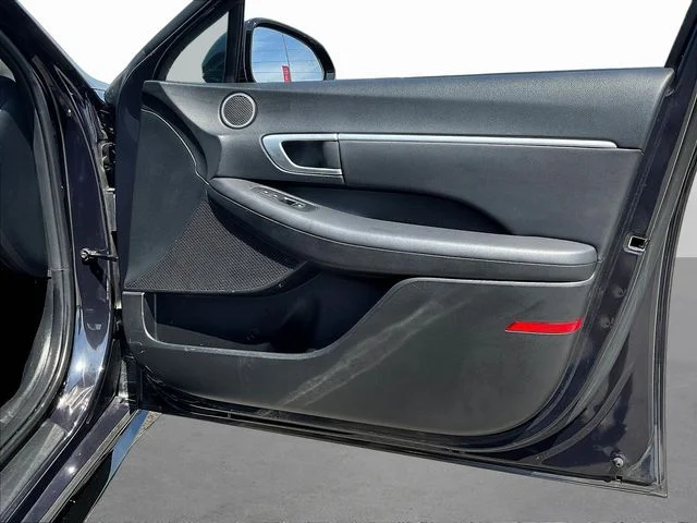 Used 2025 Blue Hyundai SEL image 29