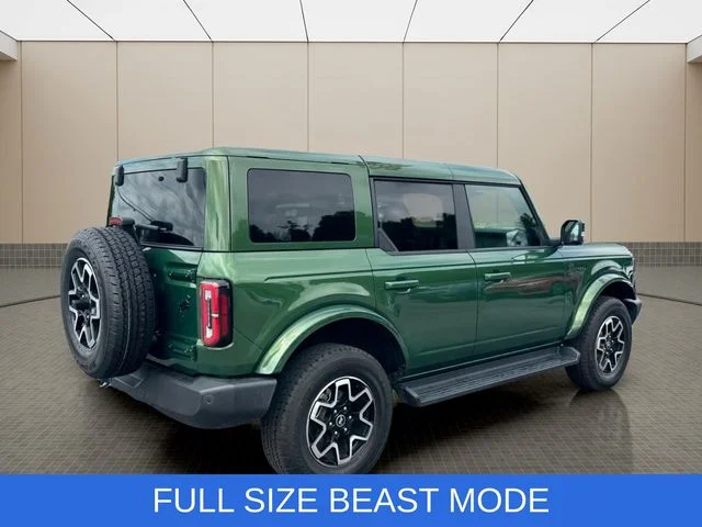 Used 2025 Green Ford Outer Banks image 3