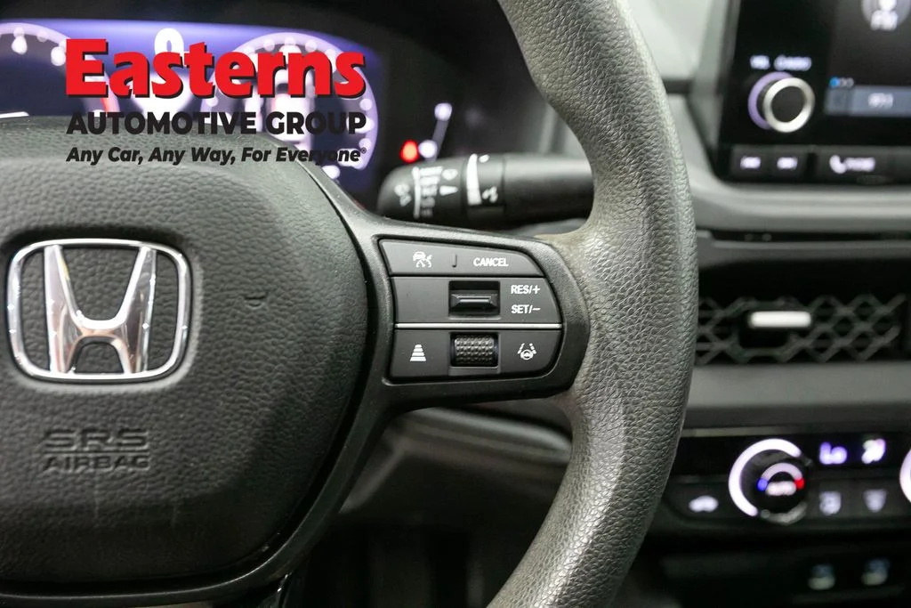 Used 2024 White Honda EX image 15