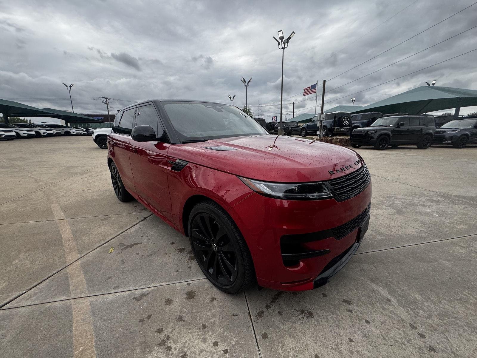 Used 2025 Firenze Red Land Rover Dynamic SE P400 image 13