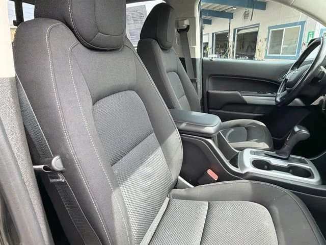 Used 2018 Deepwood Green Metallic Chevrolet 4WD LT image 10