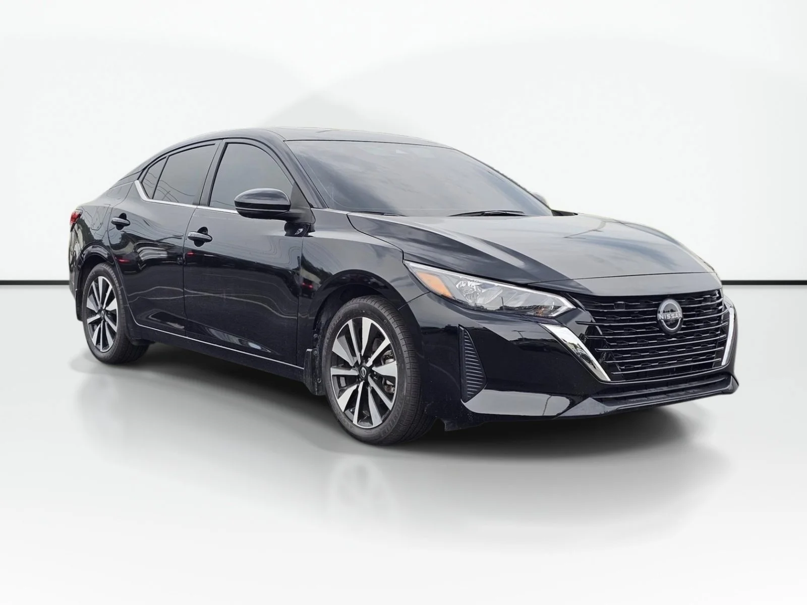 Used 2024 Super Black Nissan SV image 5