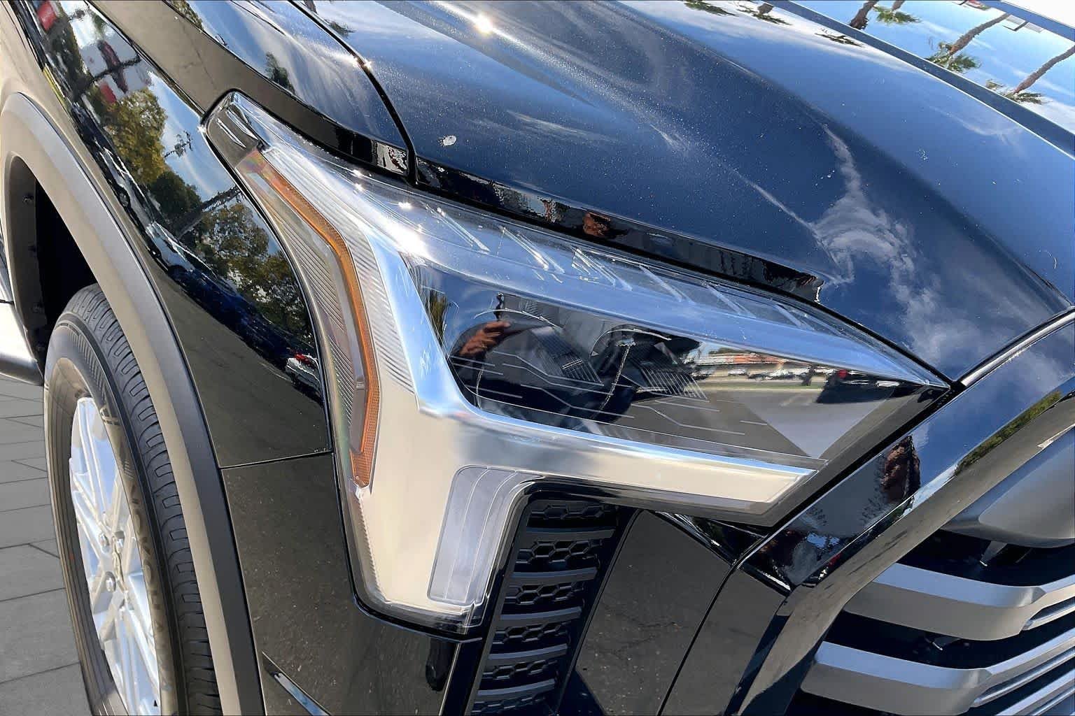 New 2026 Midnight Black Metallic Toyota SR5 image 13