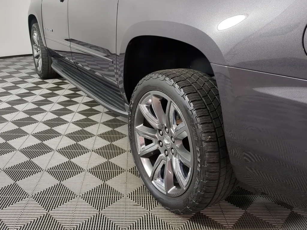 Used 2018 Tungsten Metallic Chevrolet LT image 5