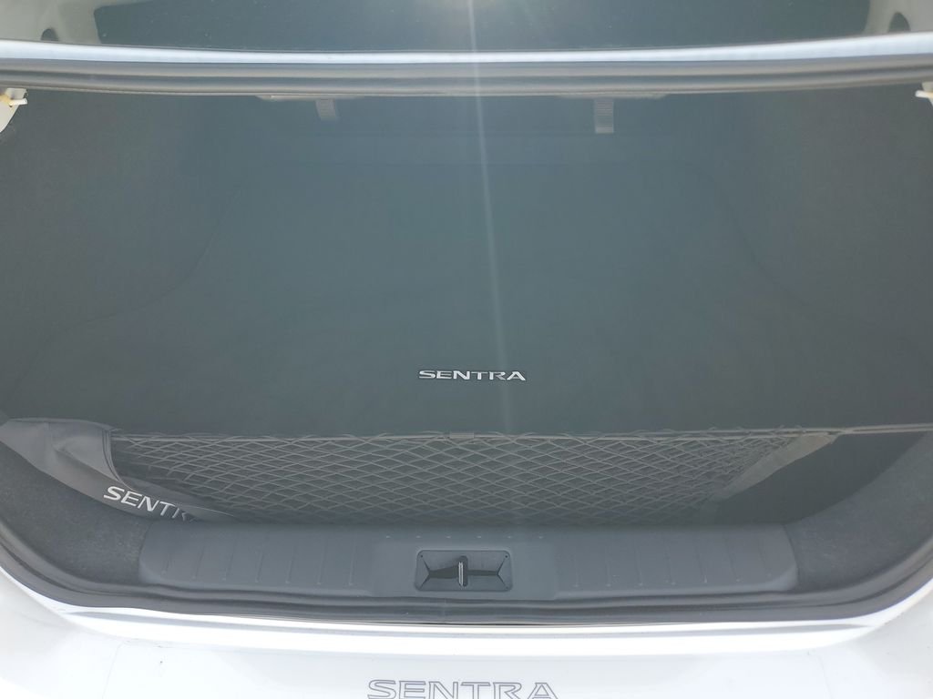 Used 2025 White Nissan SV image 28
