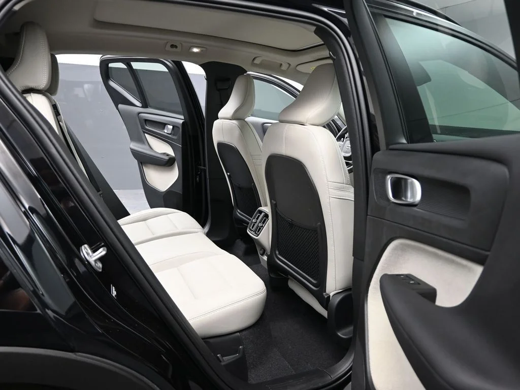 Certified Used 2025 Onyx Black Volvo Ultra image 18