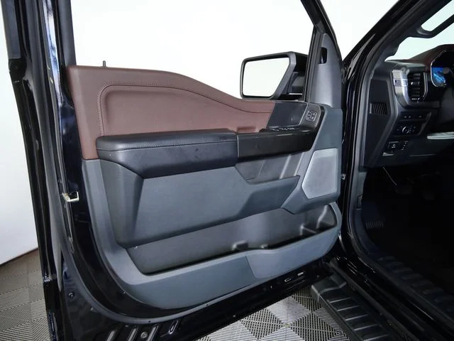 Used 2021 Black Ford Lariat image 17