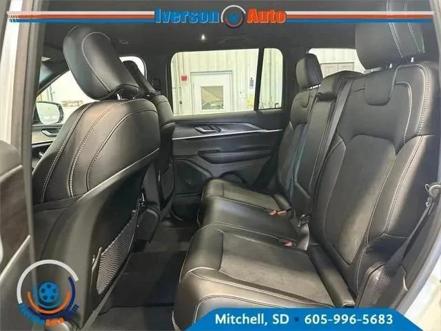 New 2026 Bright White Clearcoat Jeep Laredo image 26