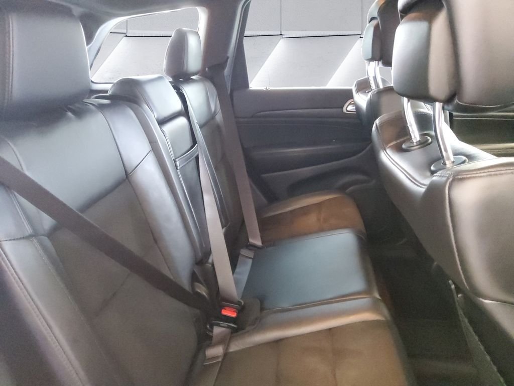 Used 2020 White Jeep Laredo image 16