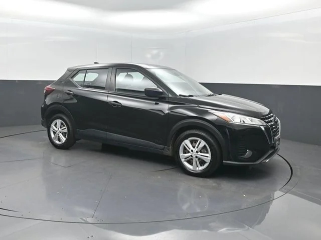 Used 2021 Black Nissan S image 28
