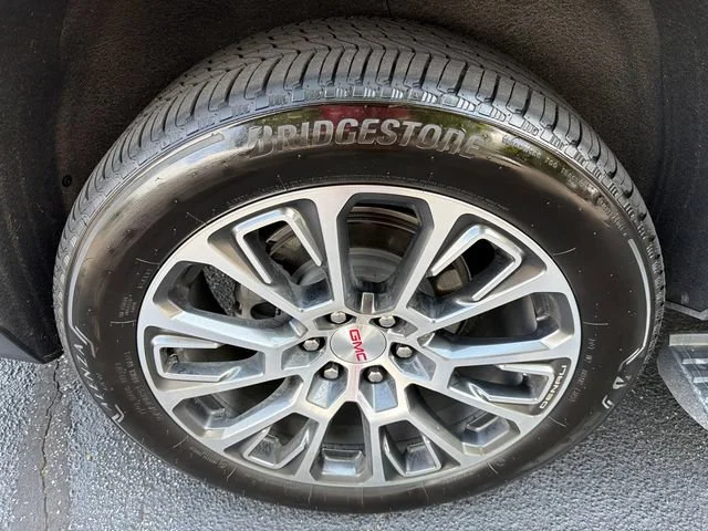 Used 2026 Glacier White Tricoat GMC Denali image 17