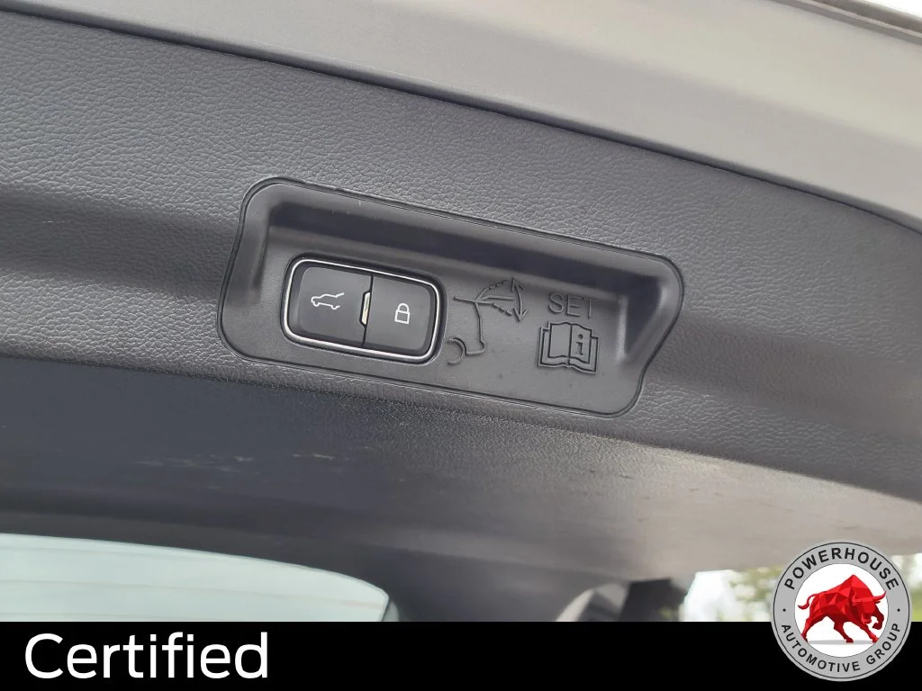 Used 2020 Silver Ford XLT image 14