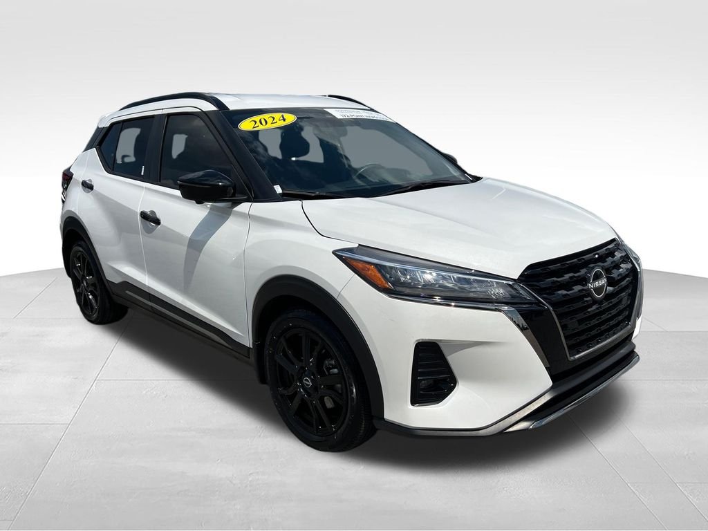 Used 2024 White Nissan SR image 7