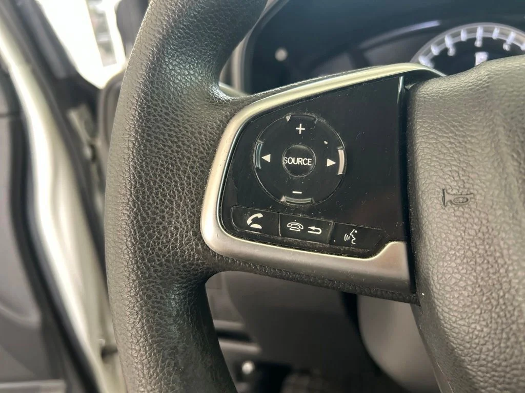 Used 2018 White Honda LX image 44