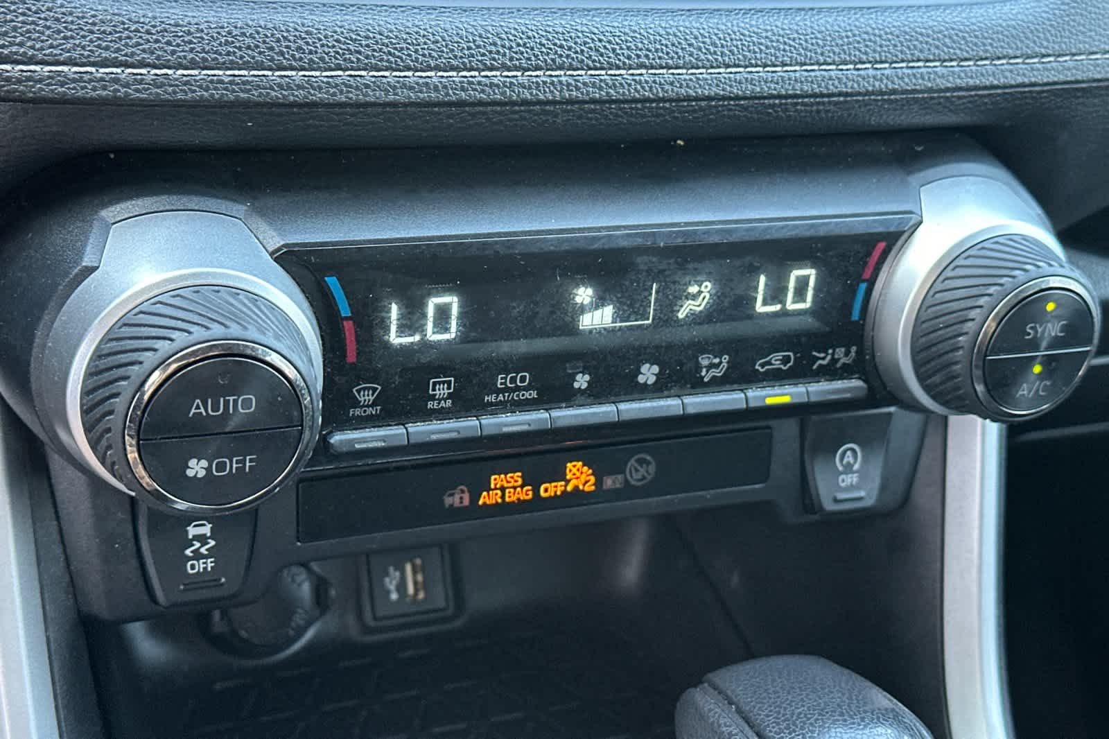 Used 2024 Ice Cap Toyota XLE image 19