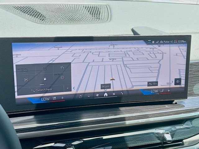 New 2027 Gray BMW xDrive40i image 10
