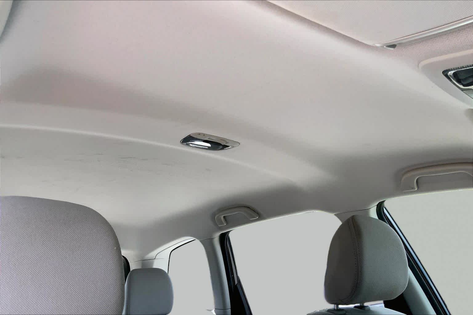 Used 2018 Dark Gray Metallic Subaru  image 14
