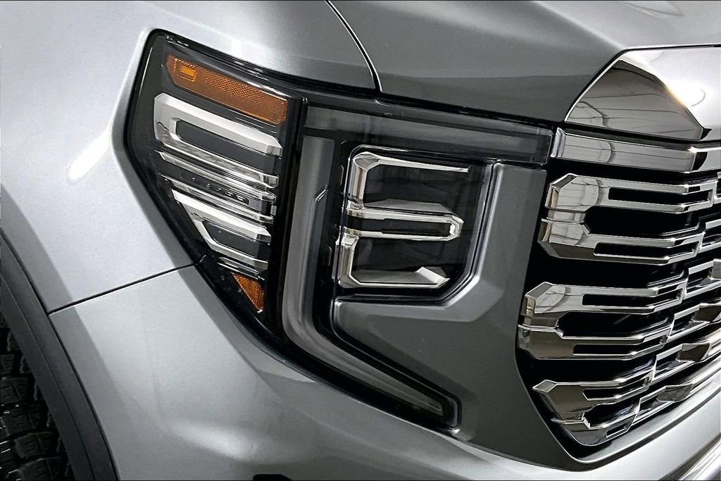 Used 2025 Sterling Metallic GMC Denali image 30
