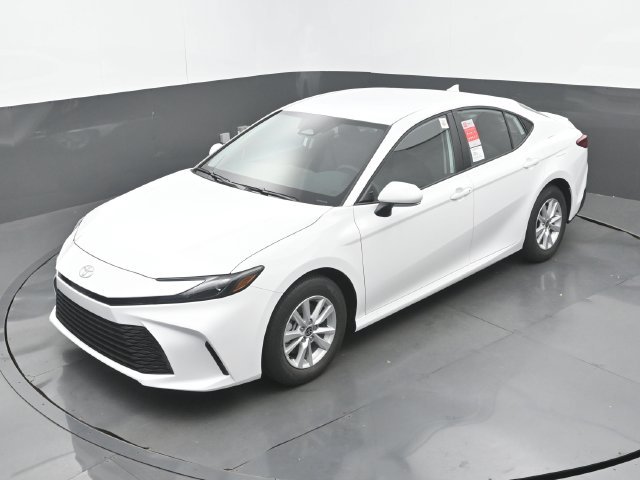 New 2026 Ice Cap Toyota LE image 30