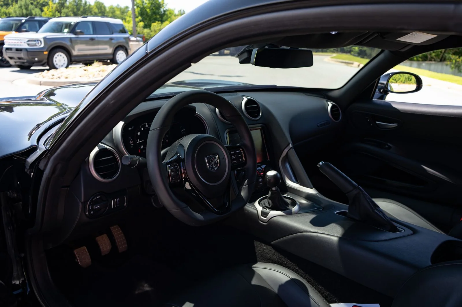 Used 2014 Black Dodge SRT image 29