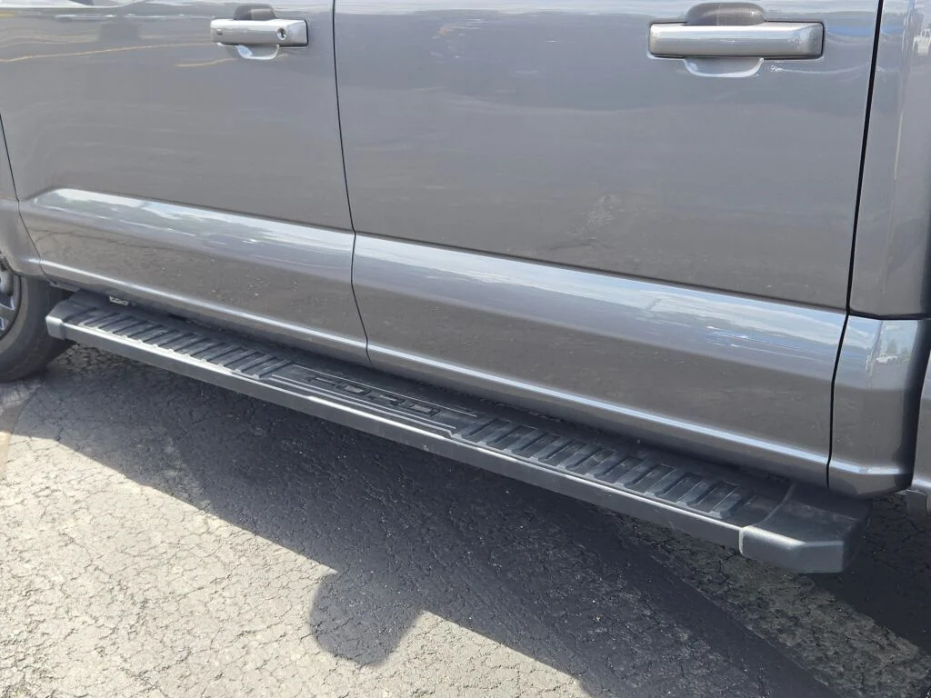 Used 2023 Gray Ford Lariat image 19