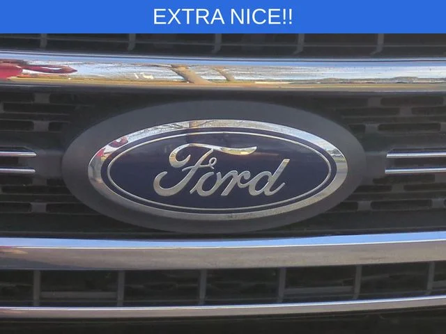 Used 2020 White Ford Lariat image 42