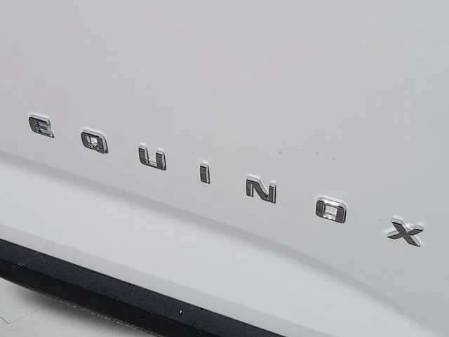 New 2027 Summit White Chevrolet LT image 33