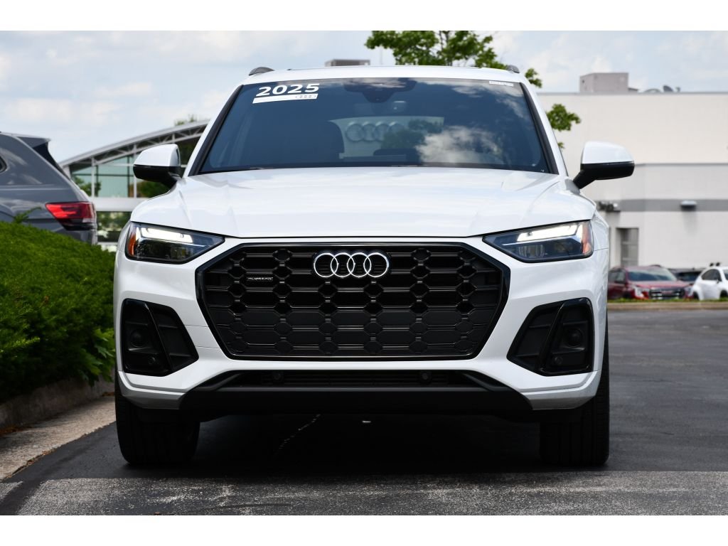 Used 2025 Glacier White Metallic Audi S line Premium image 9